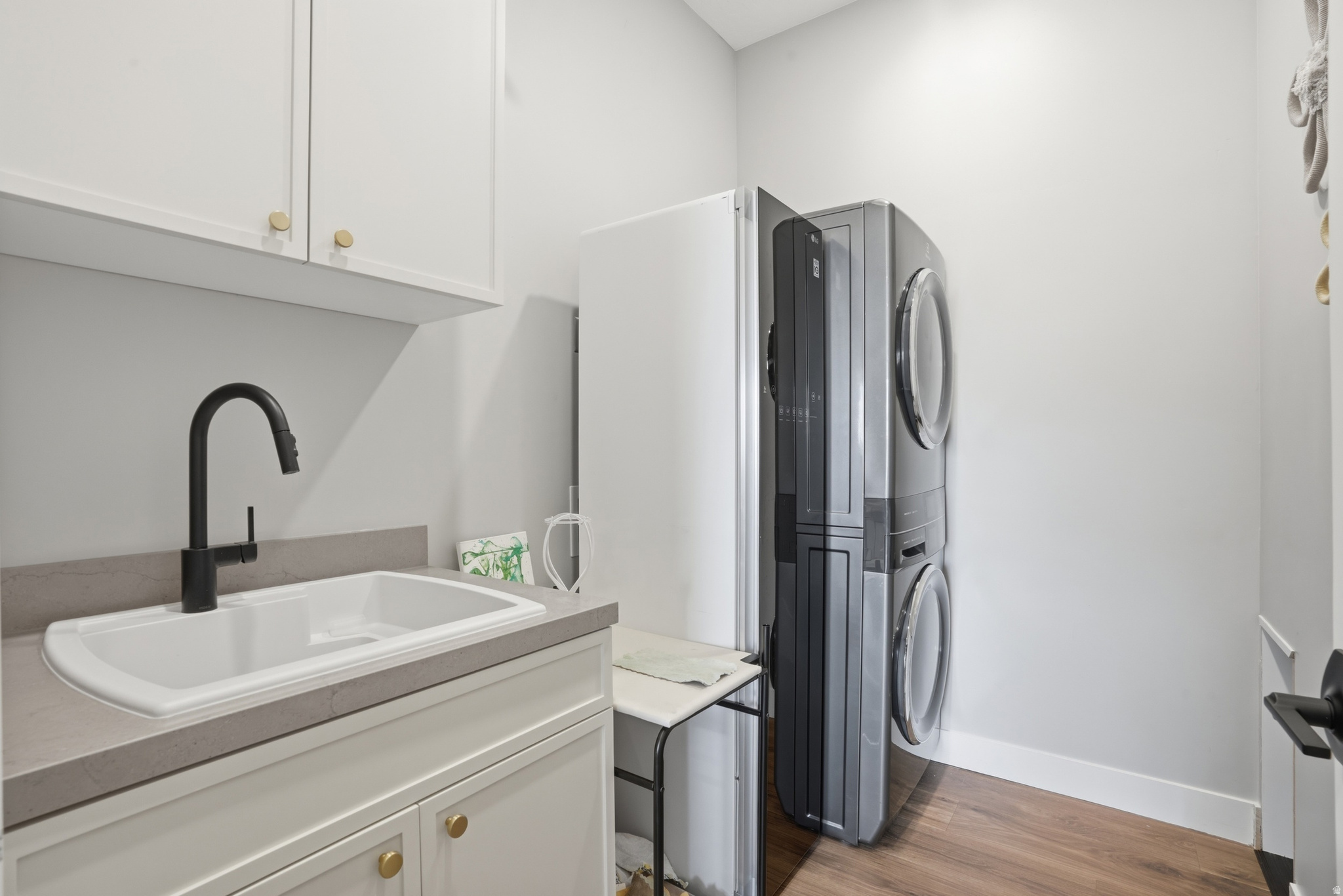 HOLLADAY HILLS - Residential