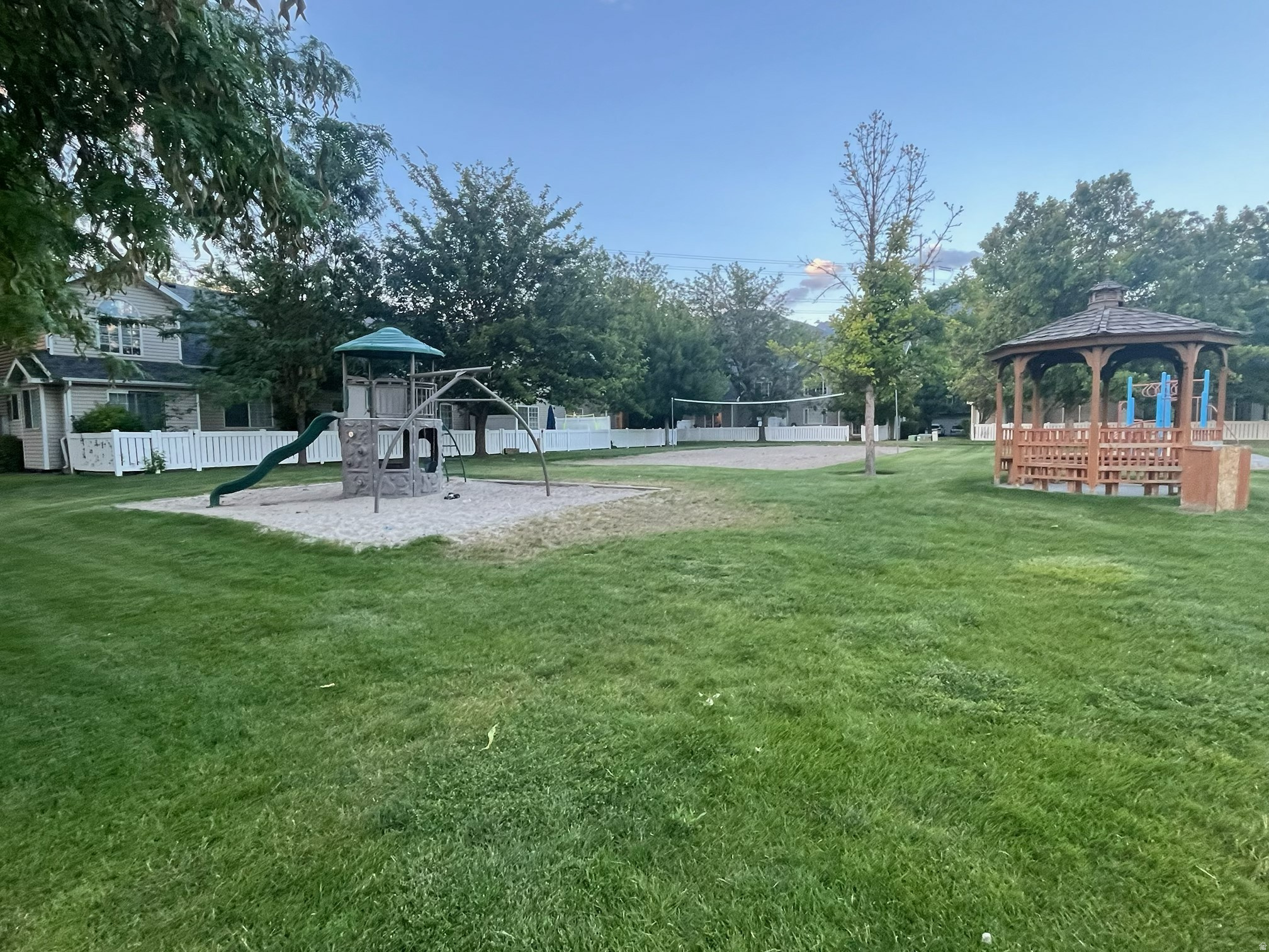WESTBRIDGE - Residential