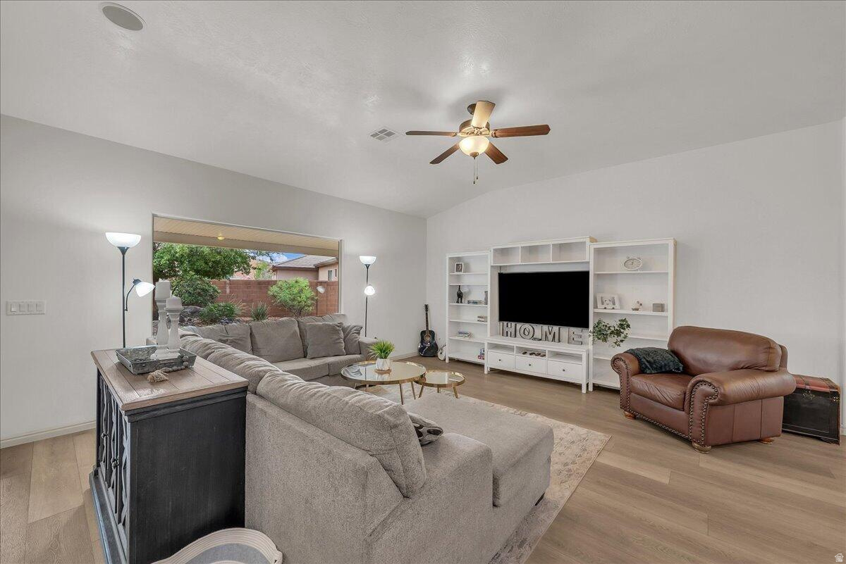 PRIMROSE POINTE SUB PH 3 - Residential