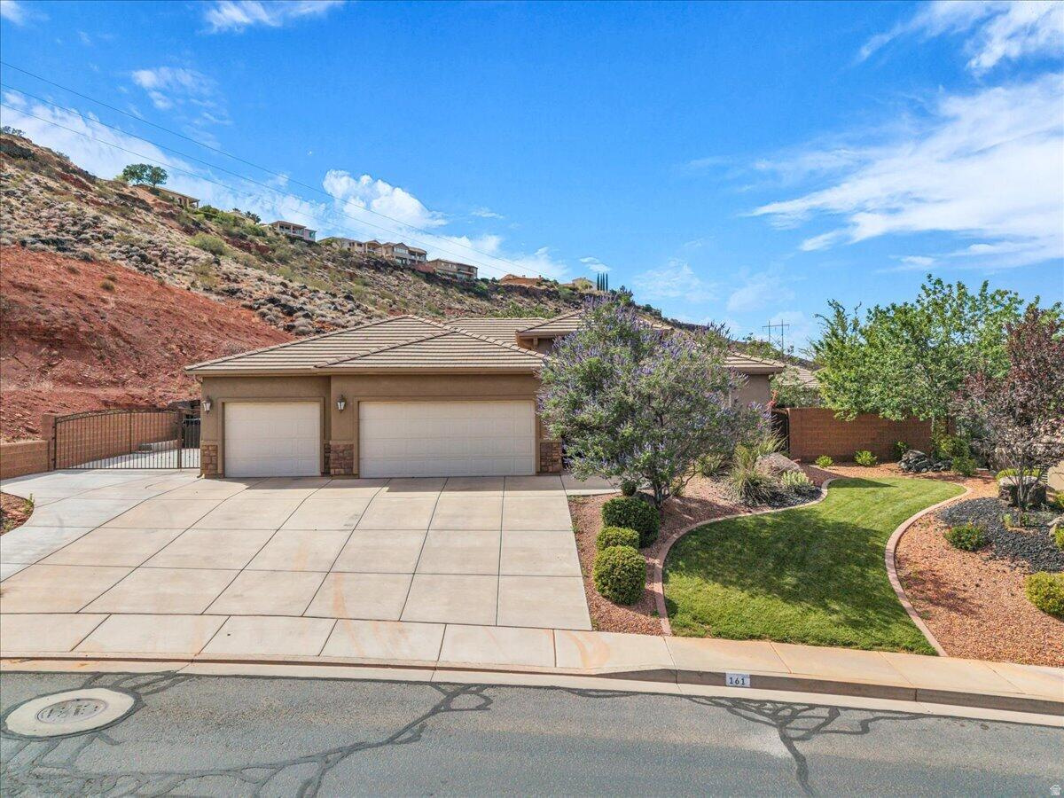PRIMROSE POINTE SUB PH 3 - Residential