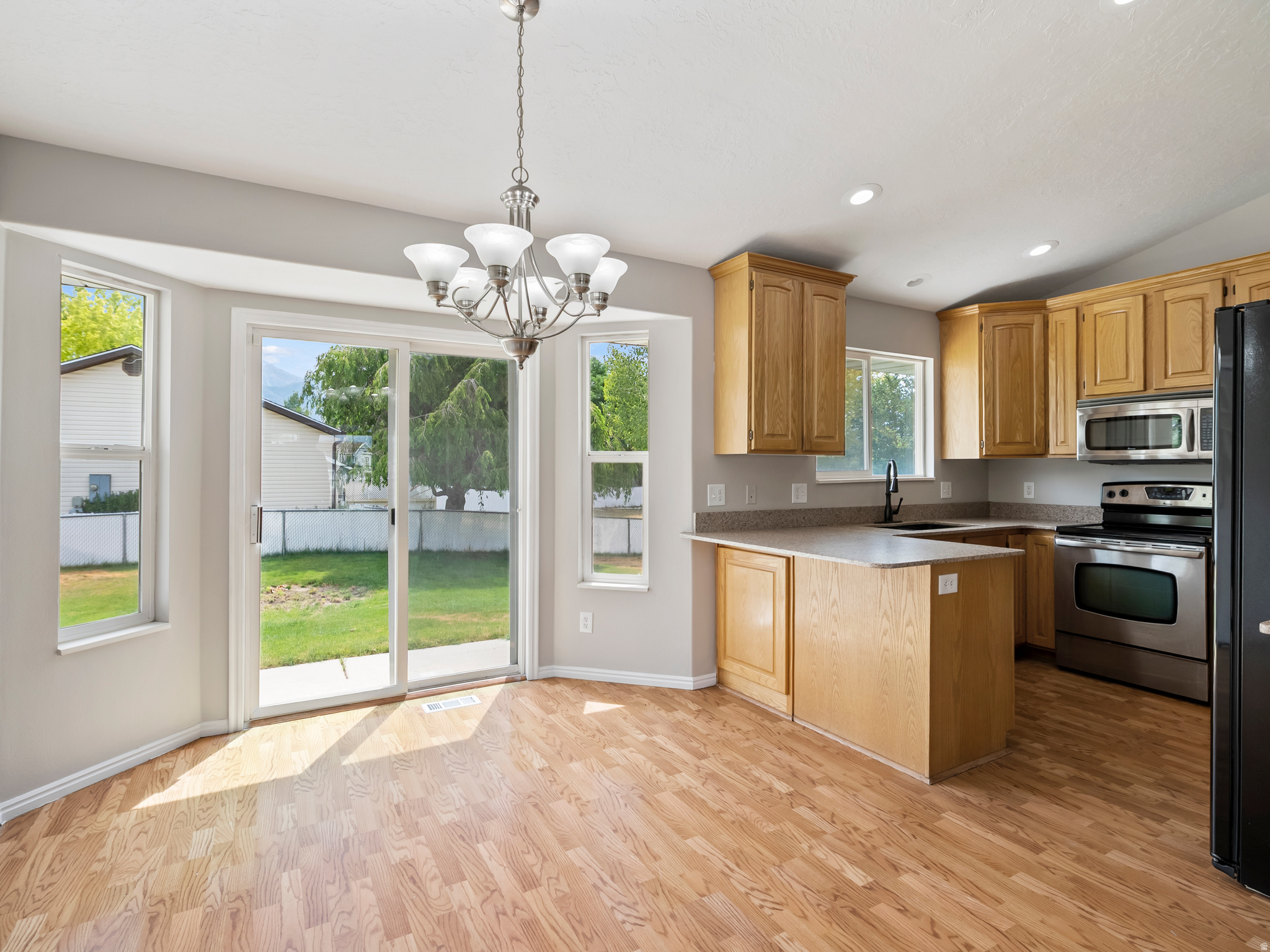 SUMMER CREST - Residential
