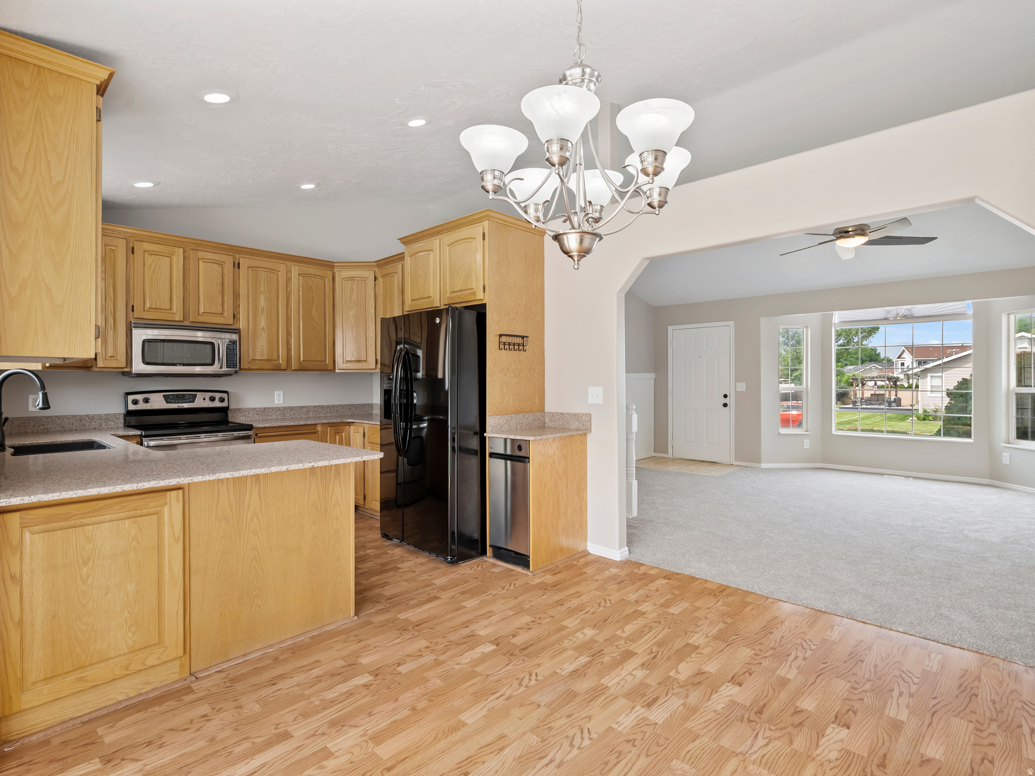 SUMMER CREST - Residential