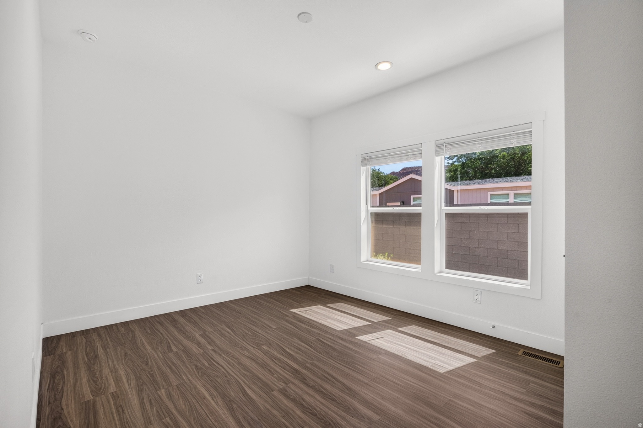 SHORT CREEK - Residential