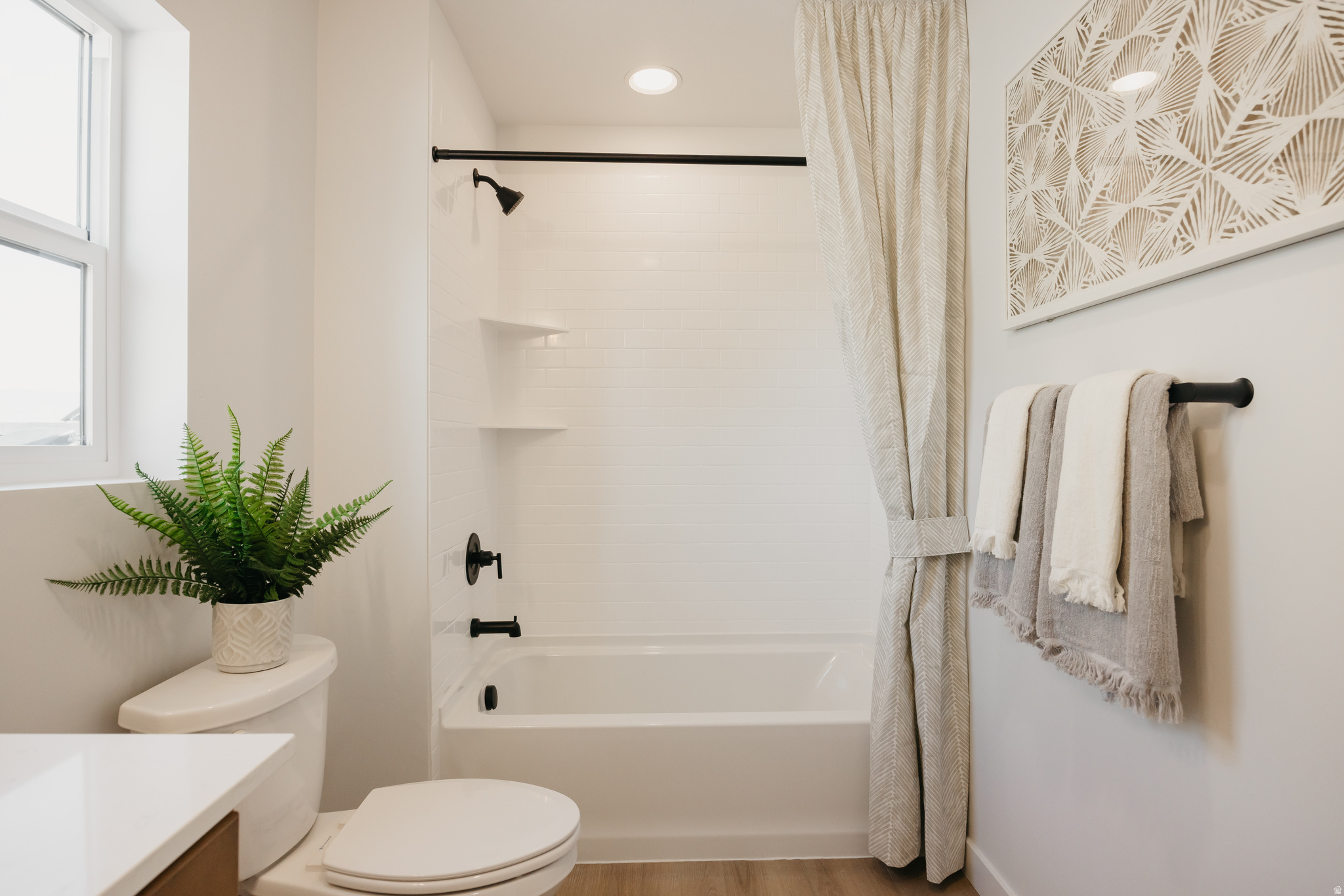 RIVERSIDE ESTATES - Residential