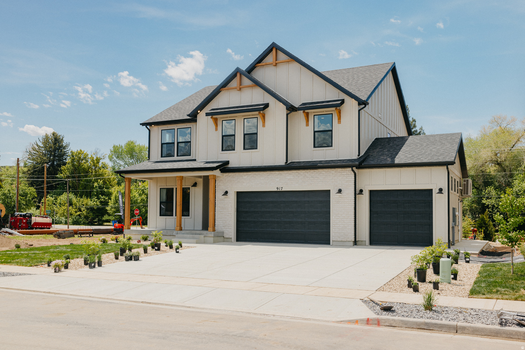 RIVERSIDE ESTATES - Residential