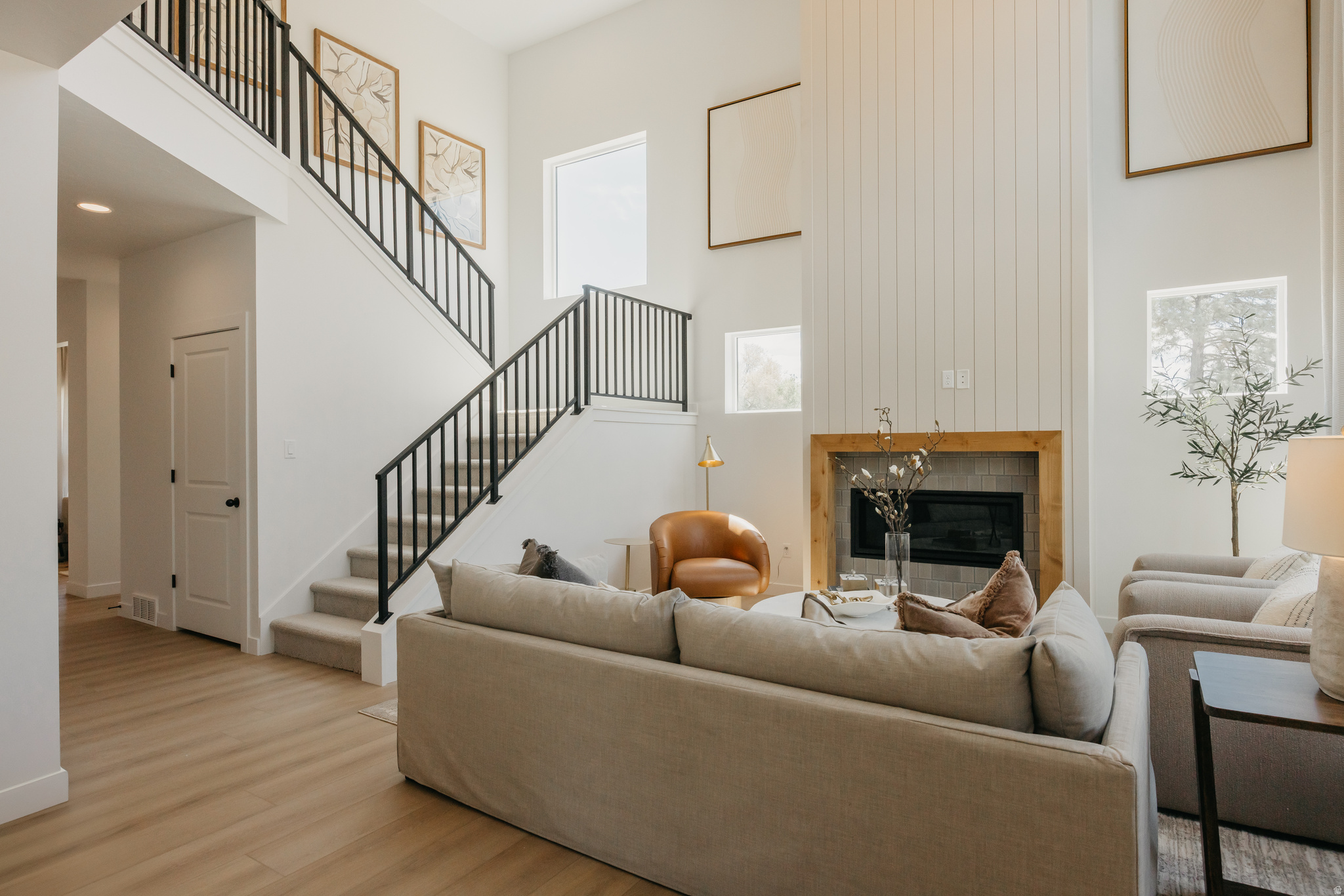 RIVERSIDE ESTATES - Residential