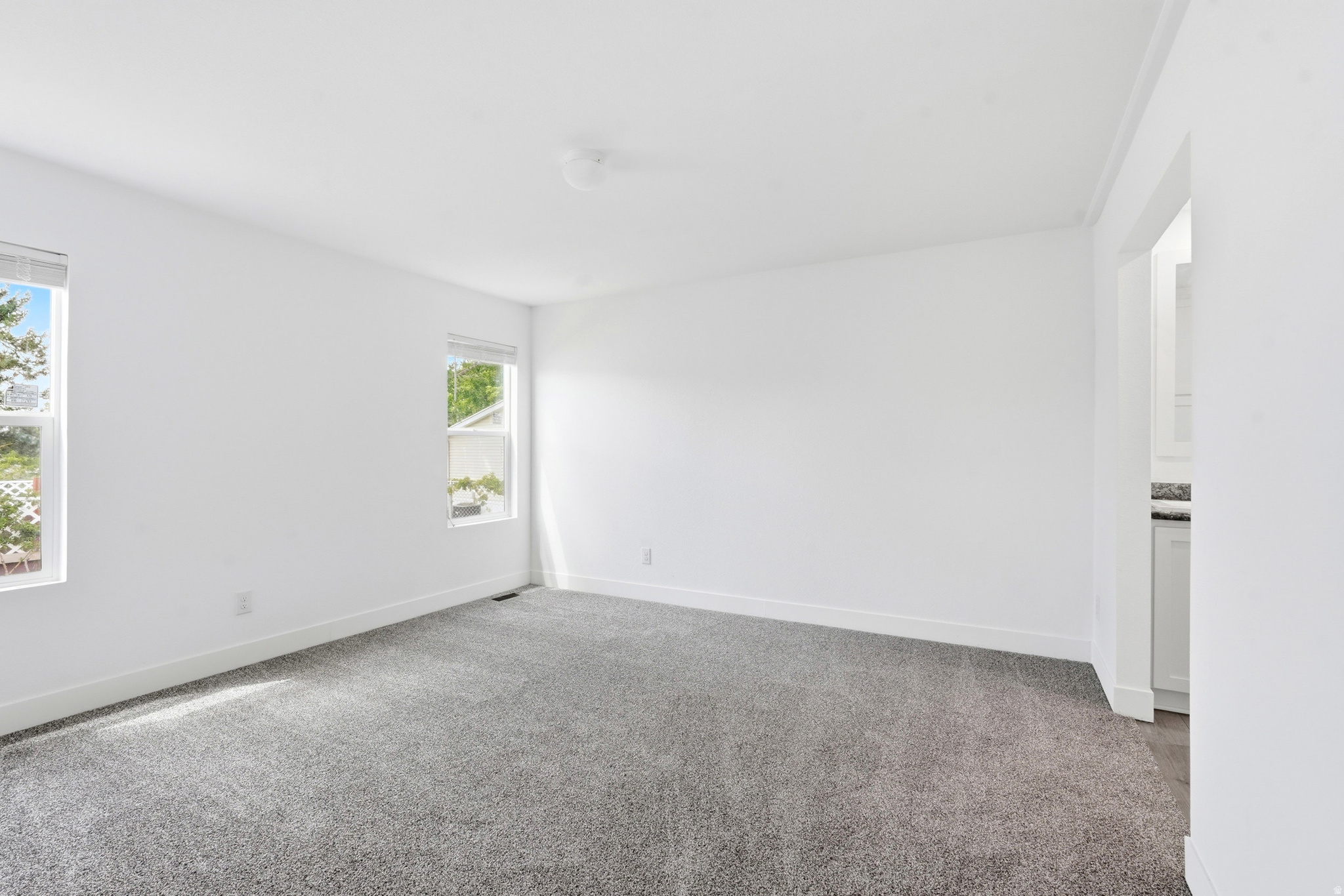 MIDLAND - Residential