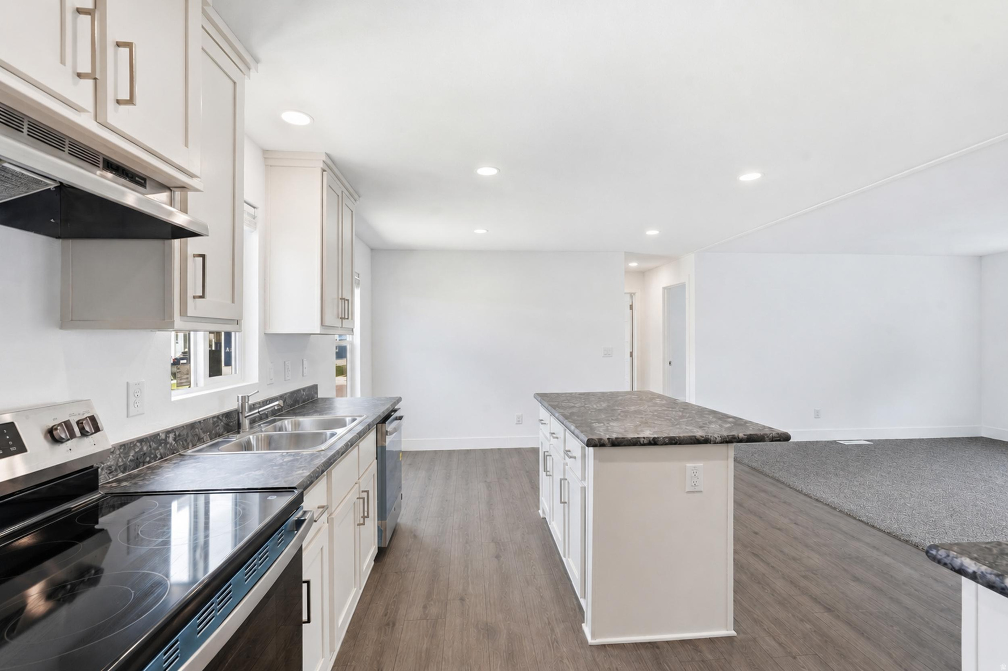MIDLAND - Residential