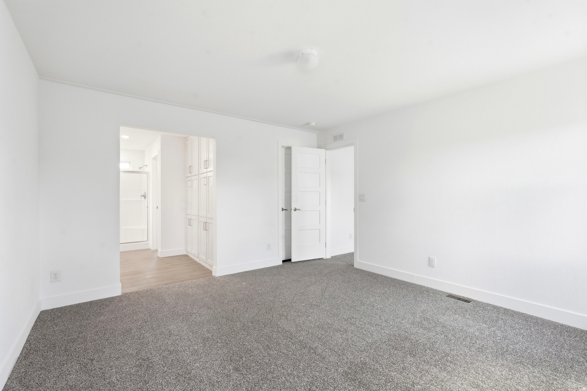 MIDLAND - Residential