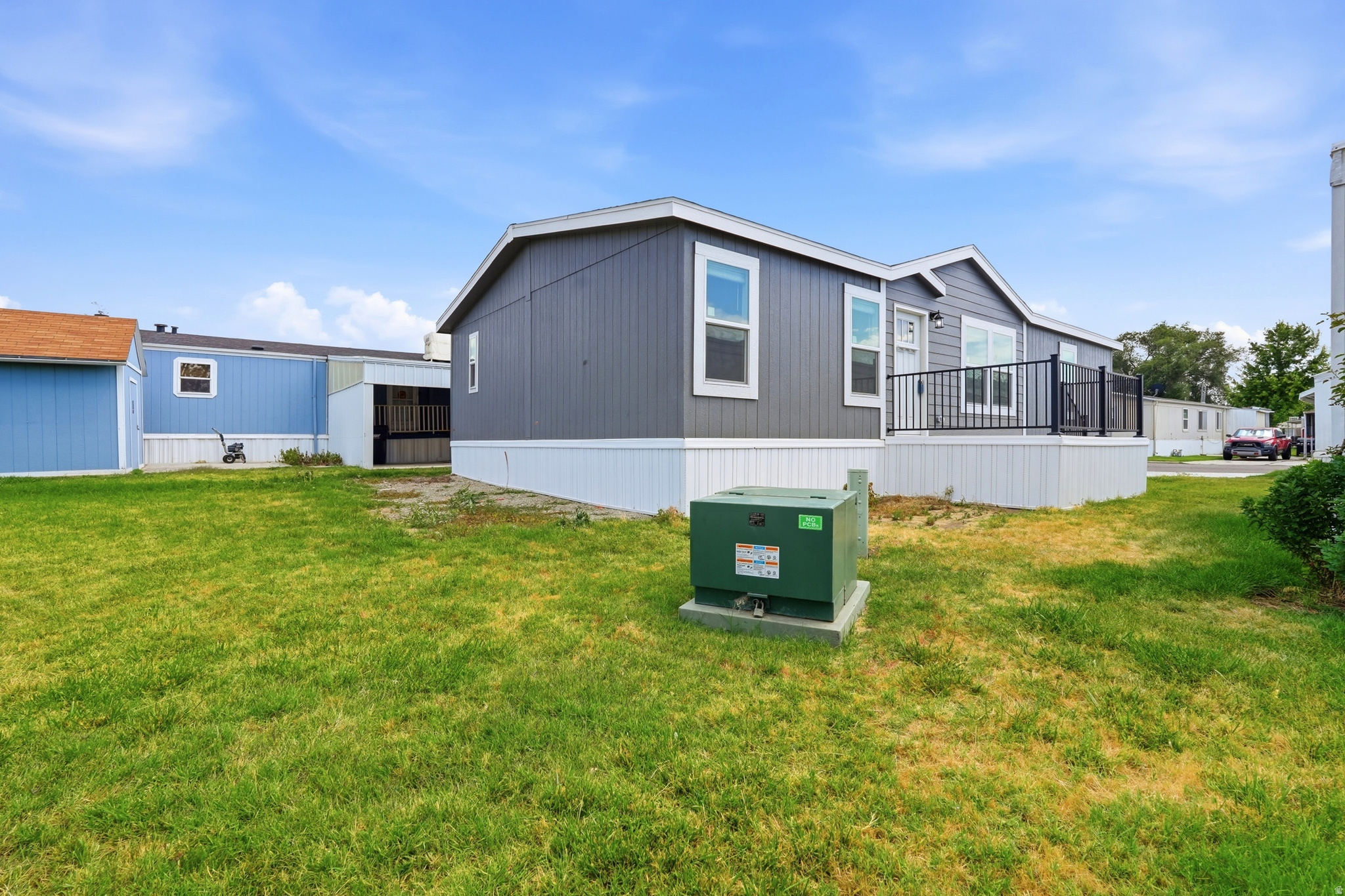MIDLAND - Residential