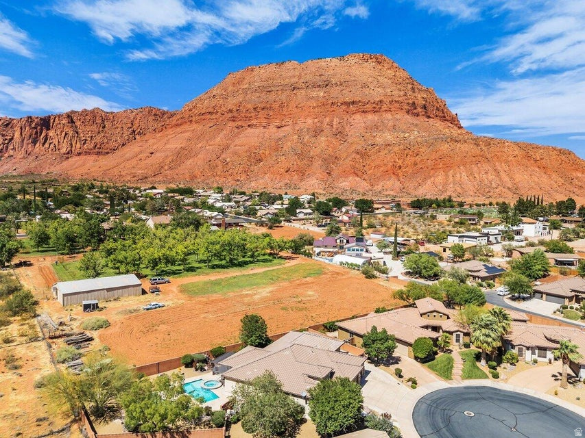 QUAIL COVE SUB - Residential