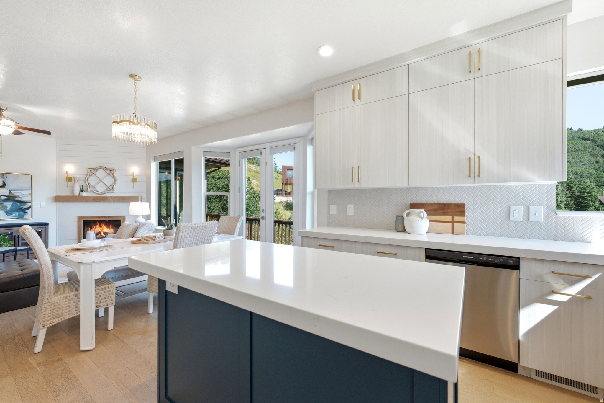 SUMMIT PARK - Residential