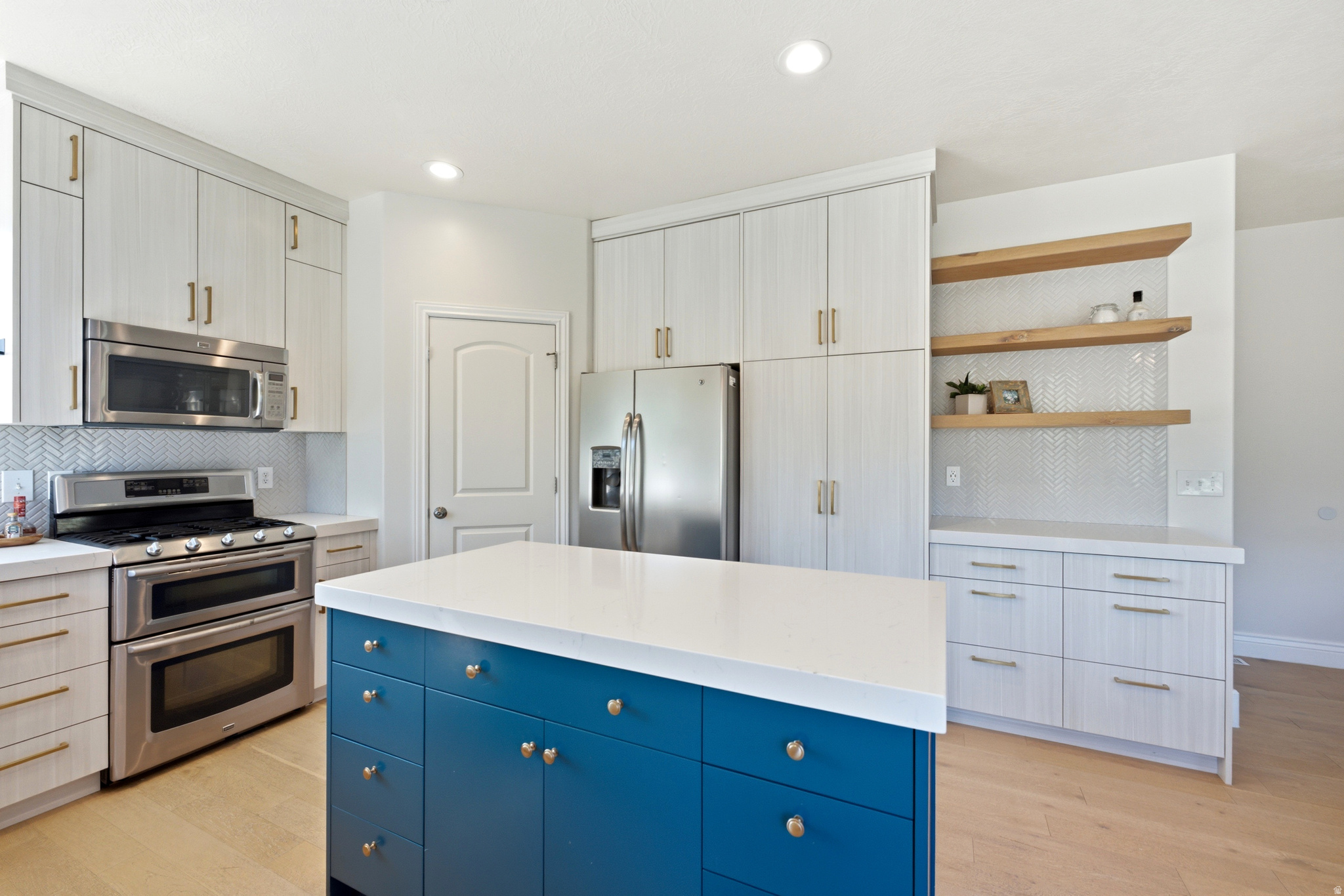 SUMMIT PARK - Residential