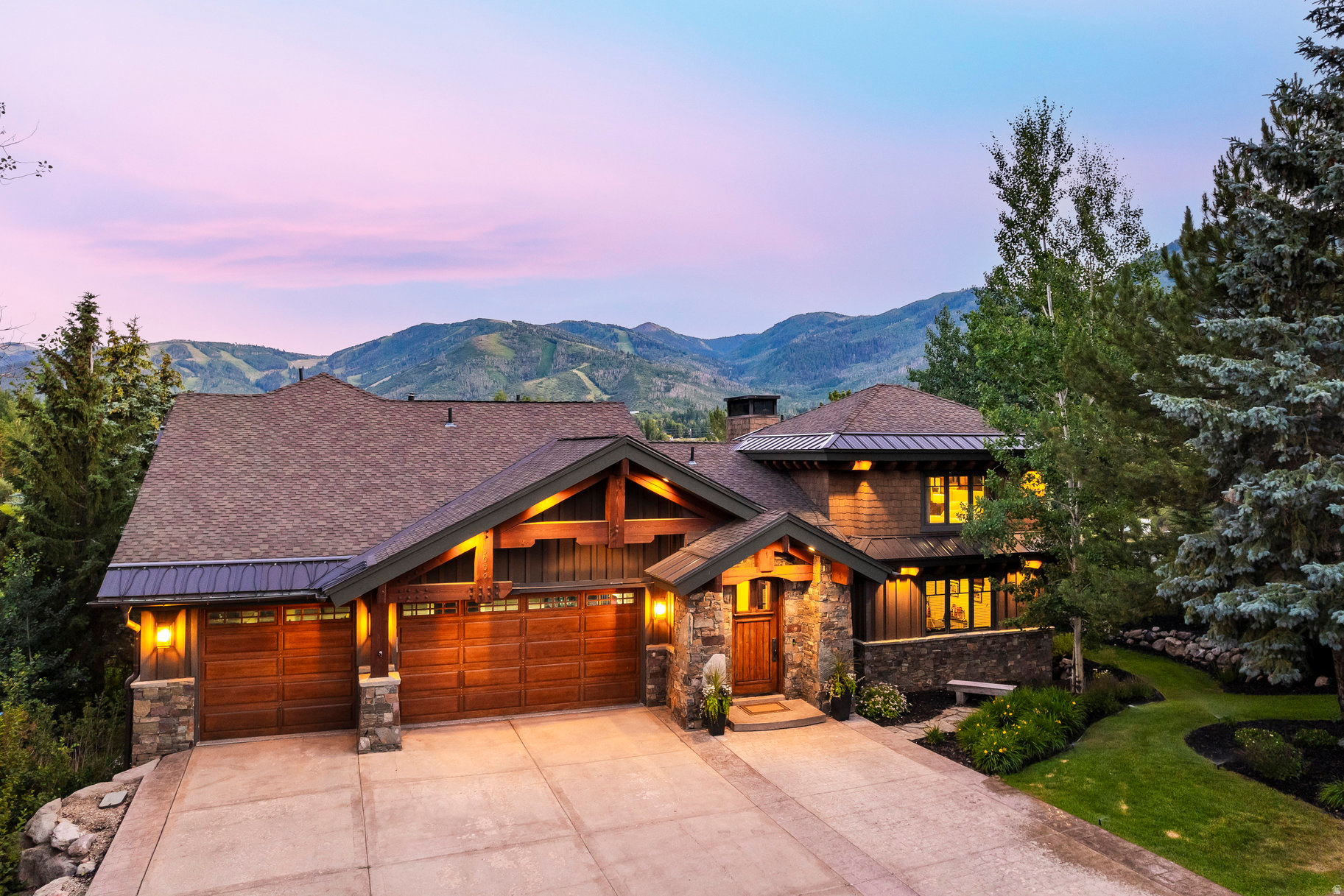 RIDGEVIEW - Residential