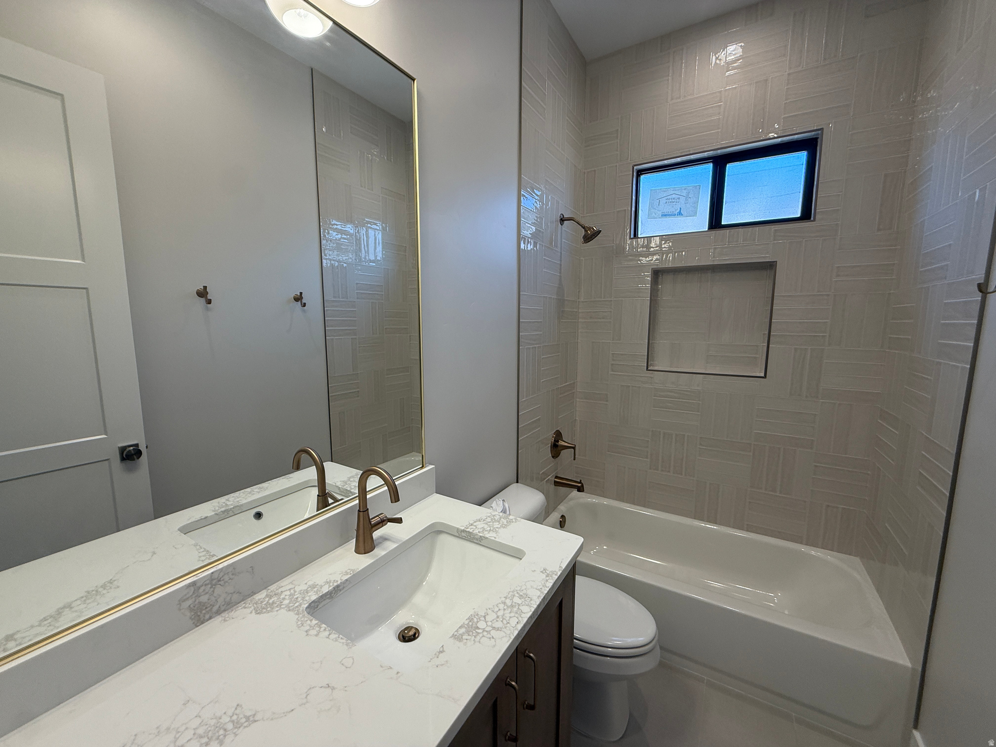 ESTATES AT BURKE SPRINGS - Residential