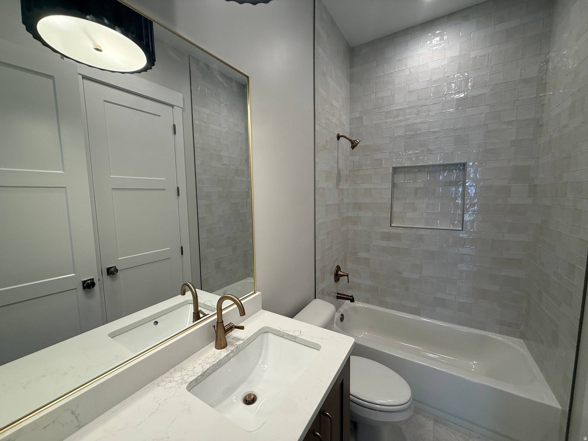 ESTATES AT BURKE SPRINGS - Residential