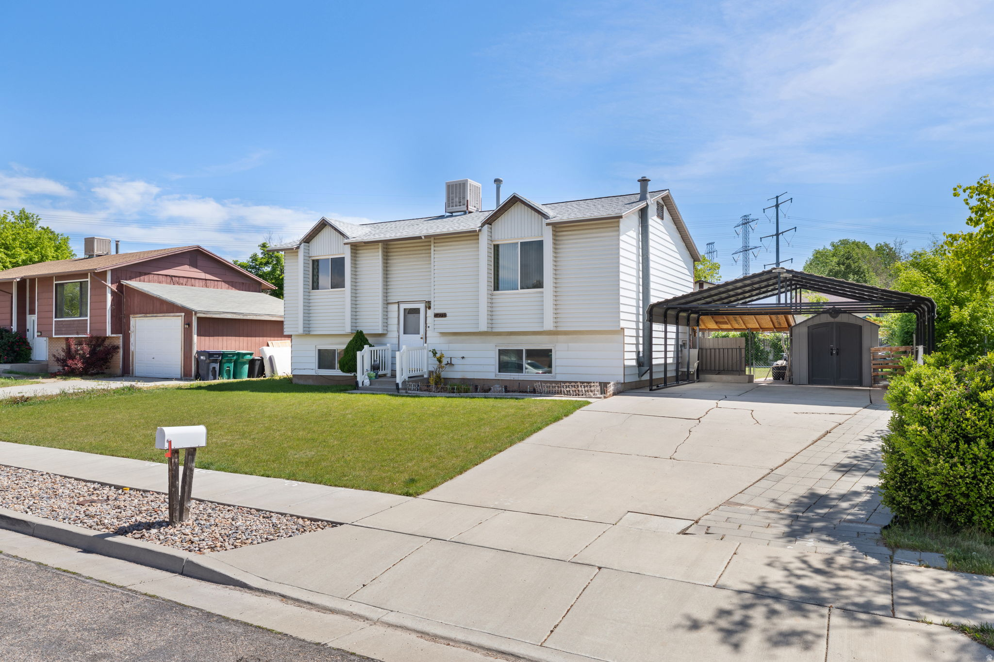 MELANIE ACRES - Residential