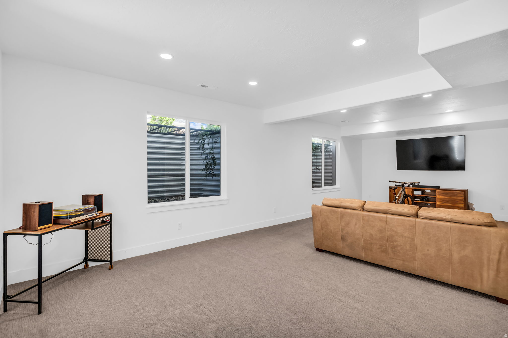 BEACON HILL THE HIGHLANDS - Residential