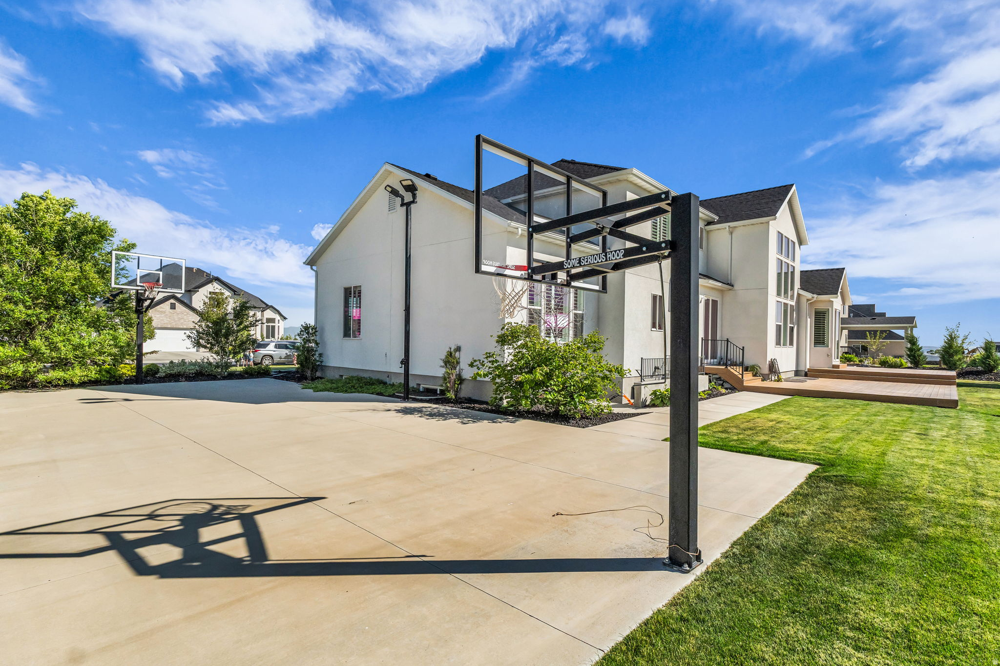BEACON HILL THE HIGHLANDS - Residential