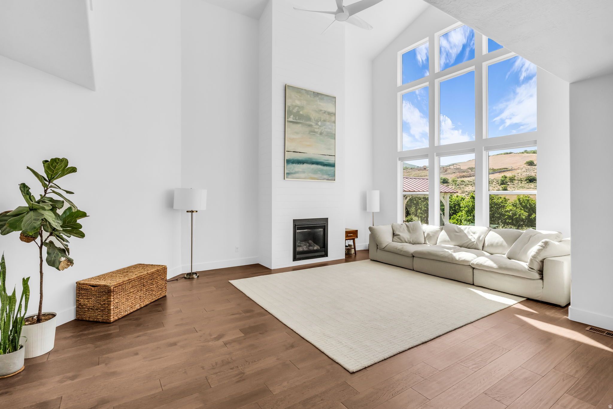 BEACON HILL THE HIGHLANDS - Residential