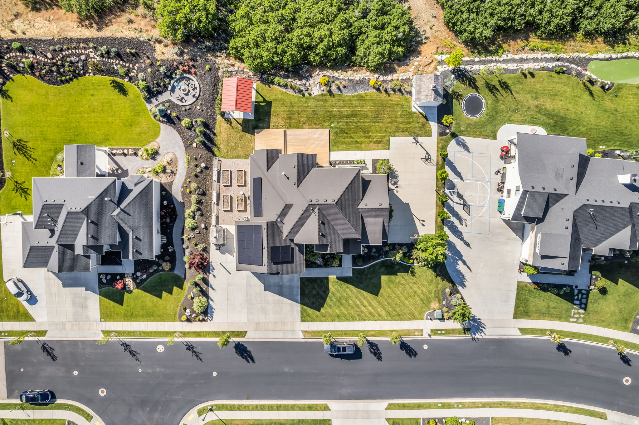 BEACON HILL THE HIGHLANDS - Residential