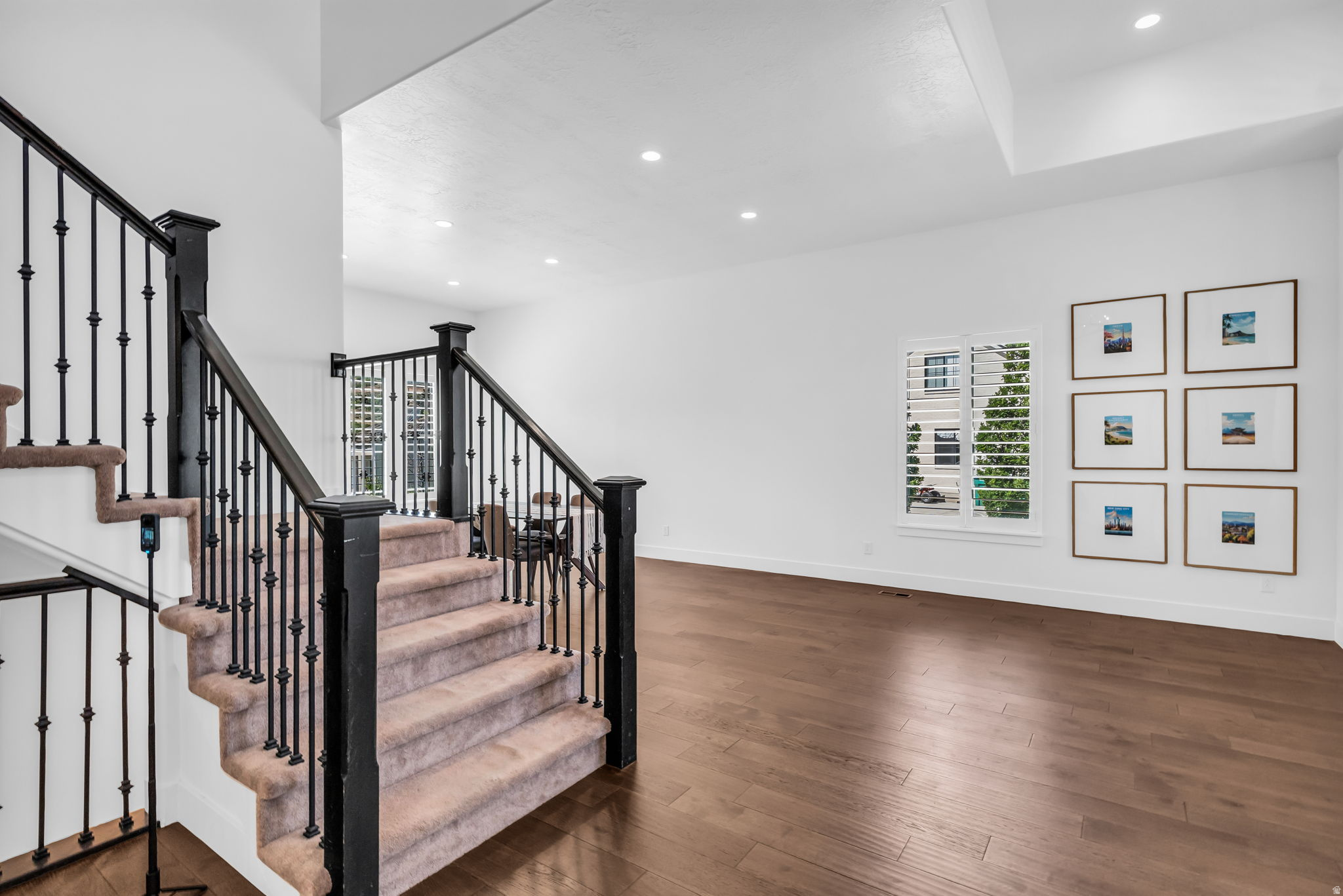 BEACON HILL THE HIGHLANDS - Residential