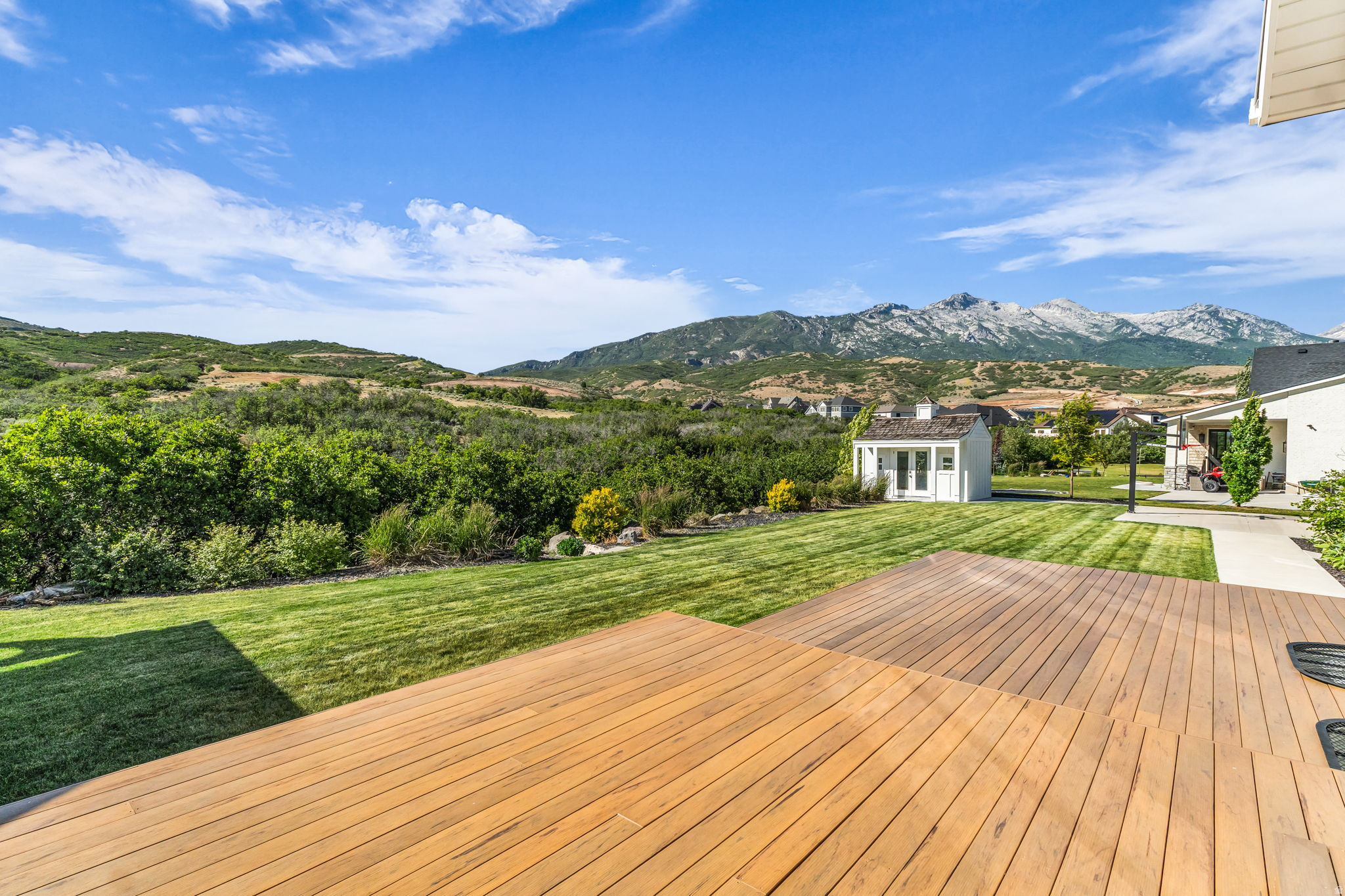 BEACON HILL THE HIGHLANDS - Residential