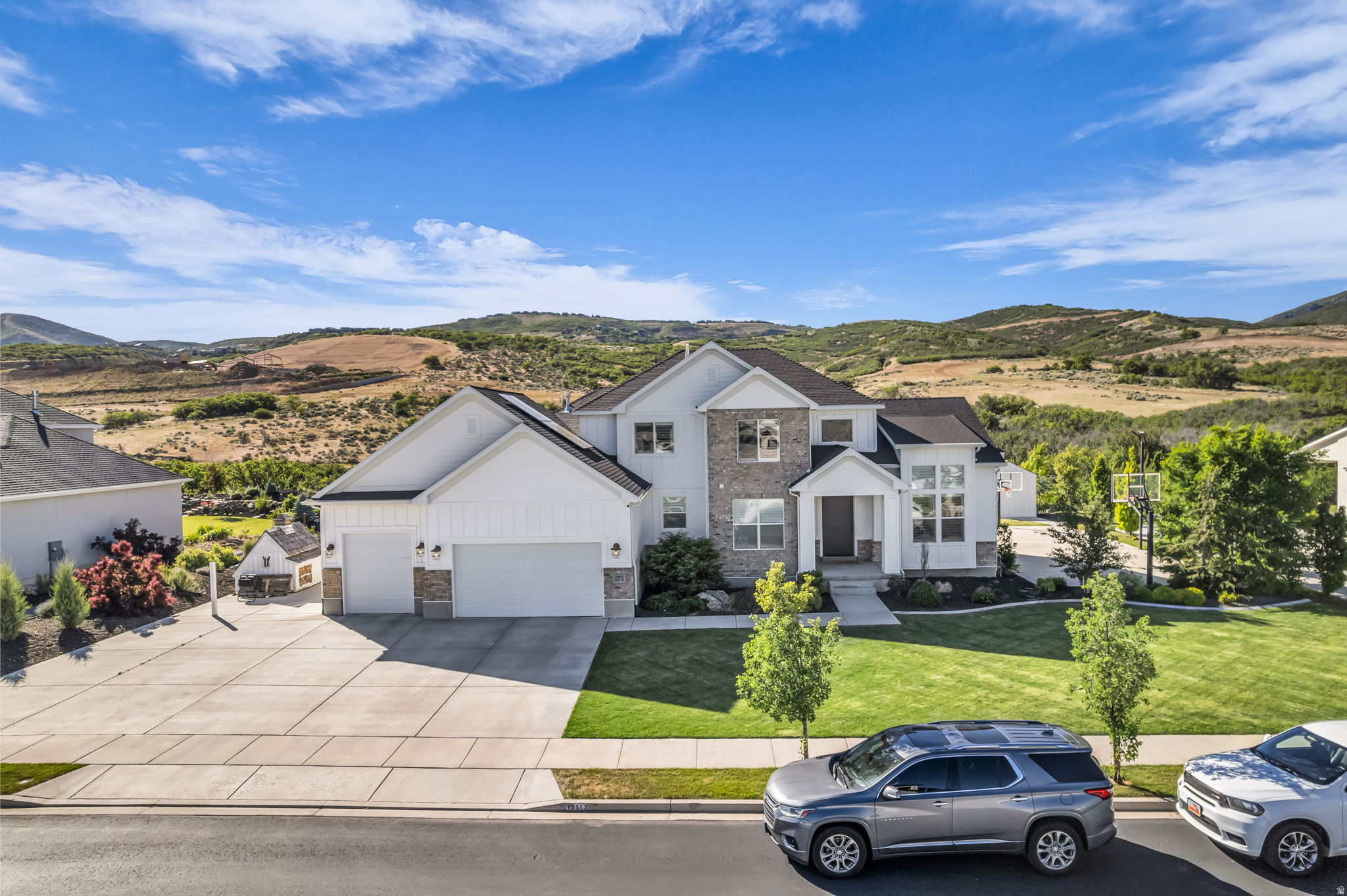 BEACON HILL THE HIGHLANDS - Residential