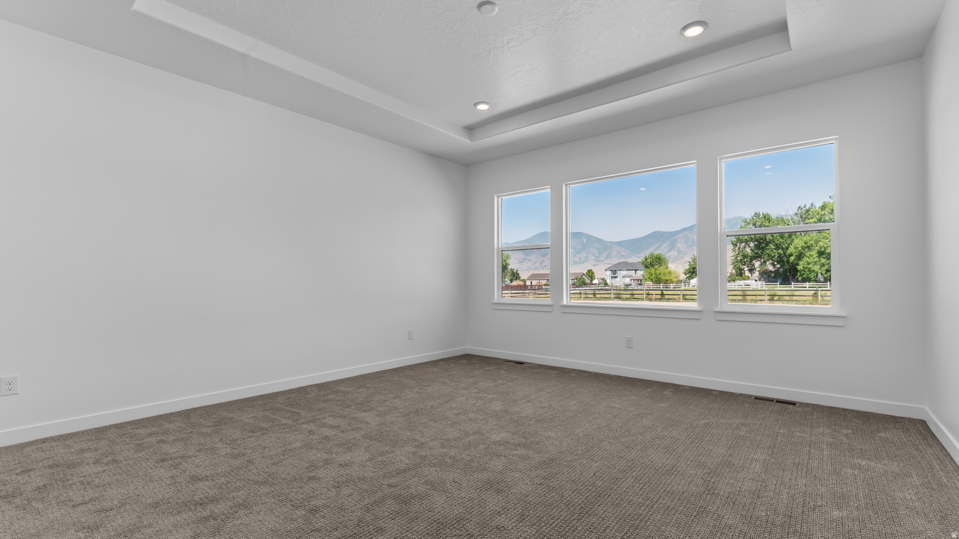 THE MAJORS - Residential