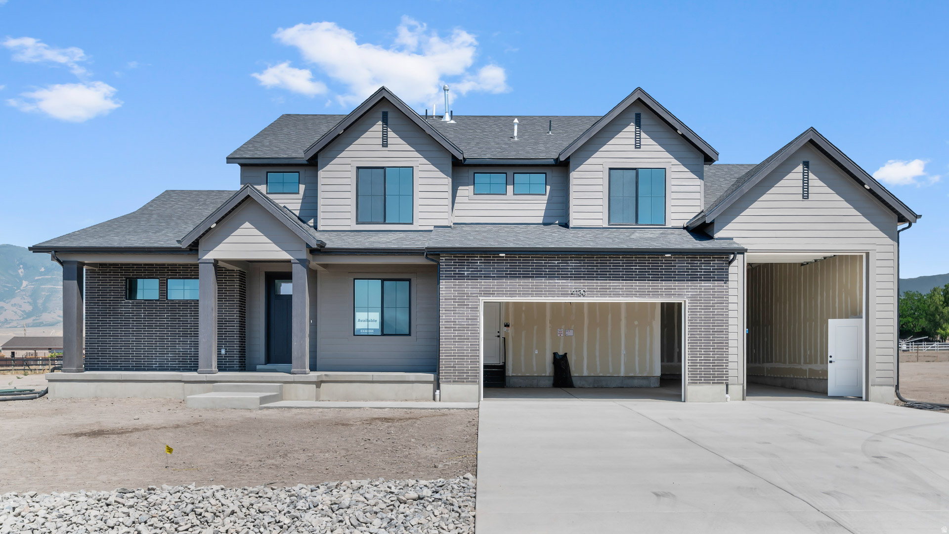 THE MAJORS - Residential