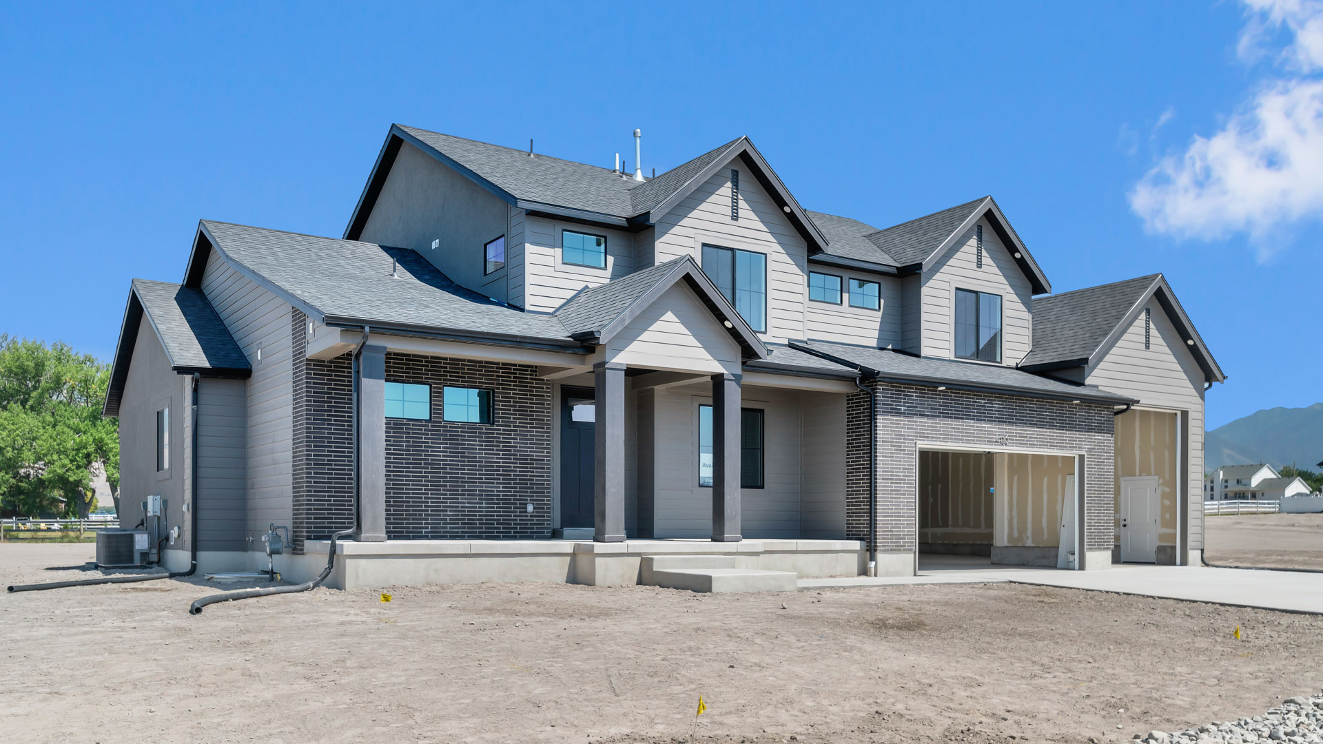 THE MAJORS - Residential