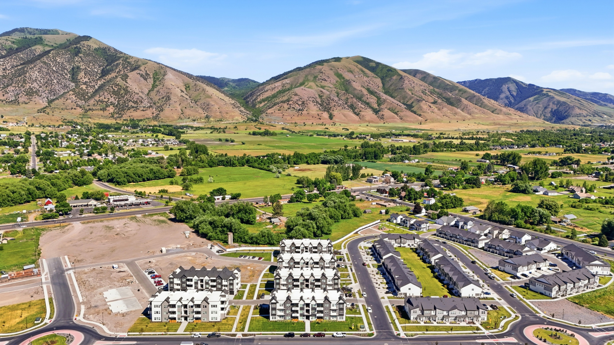 RIDGELINE PARK - Residential