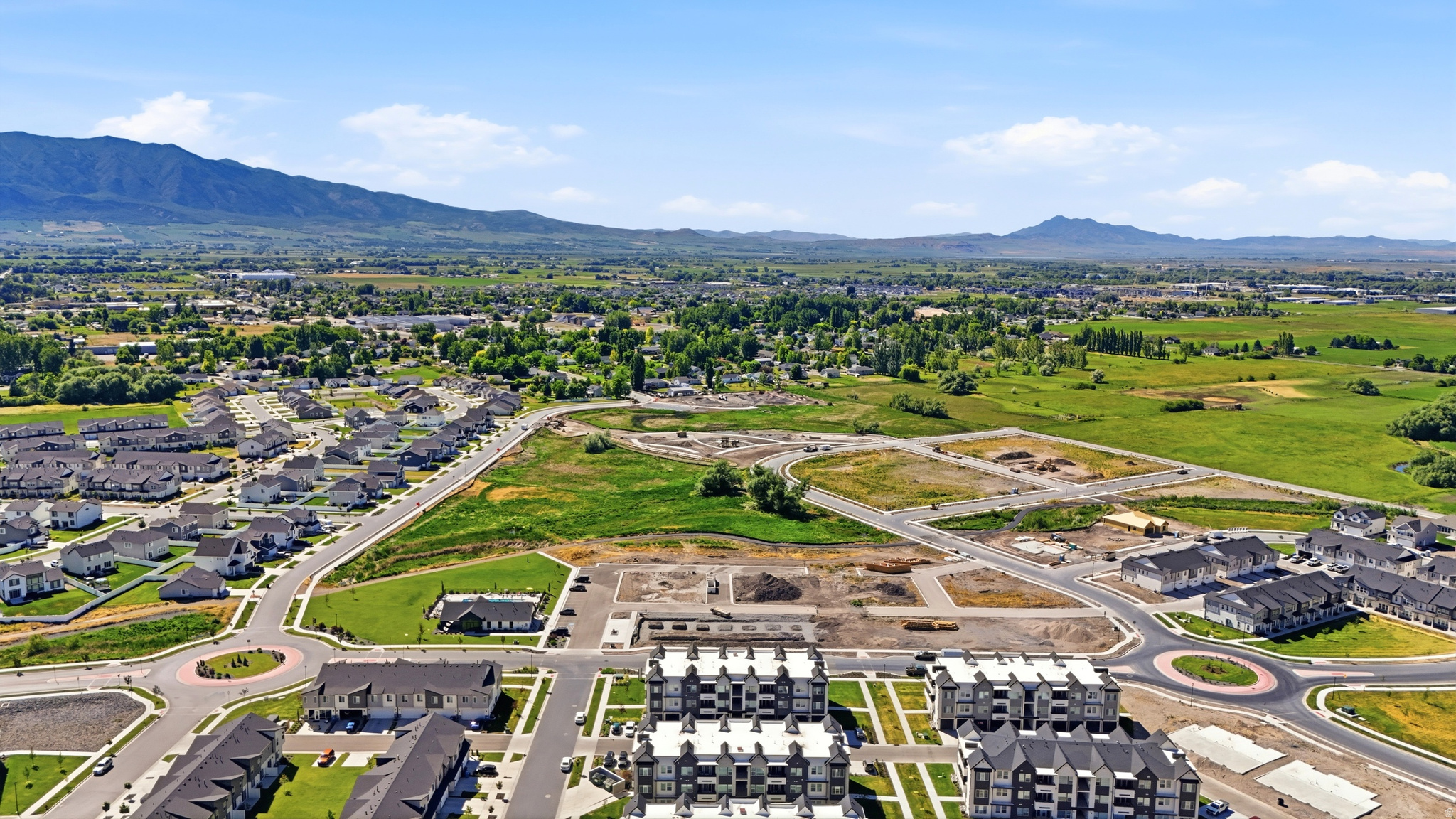 RIDGELINE PARK - Residential