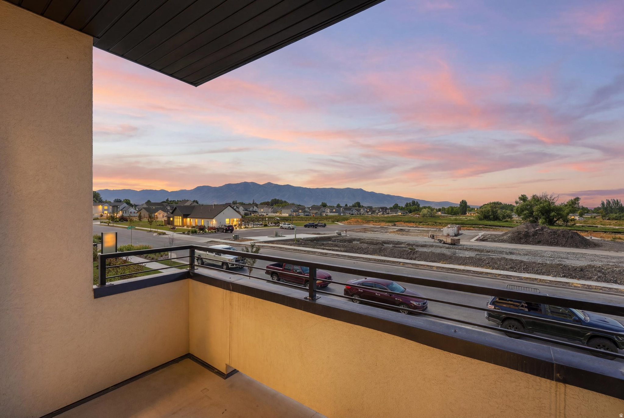 RIDGELINE PARK - Residential