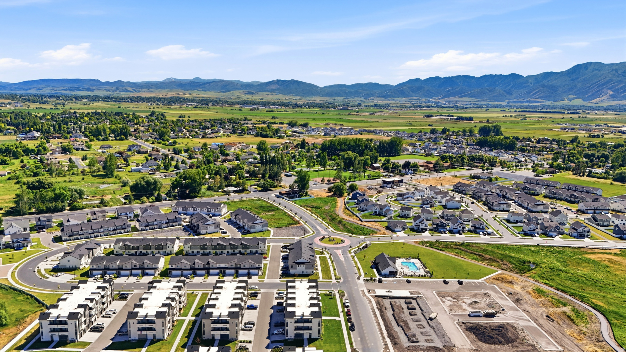 RIDGELINE PARK - Residential