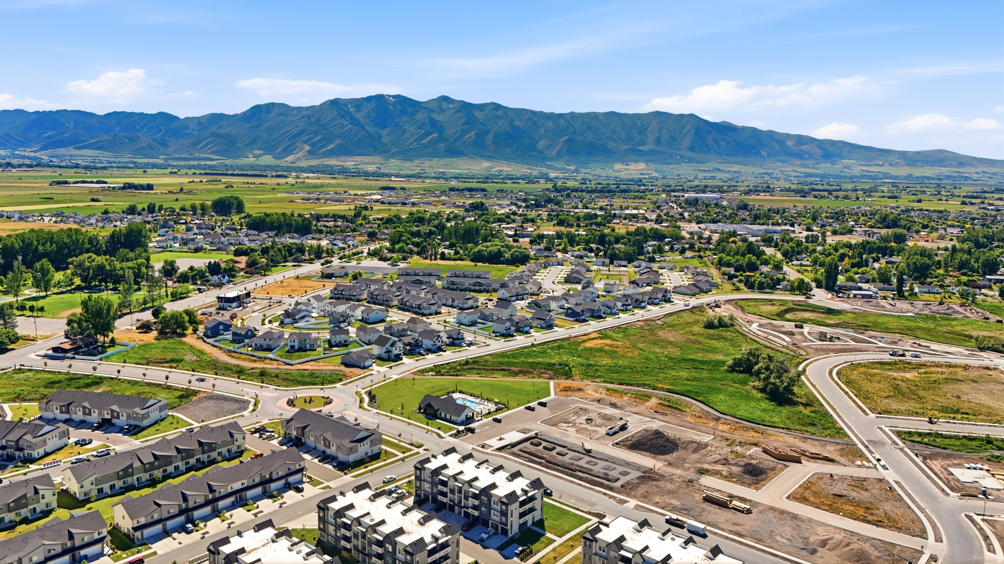 RIDGELINE PARK - Residential