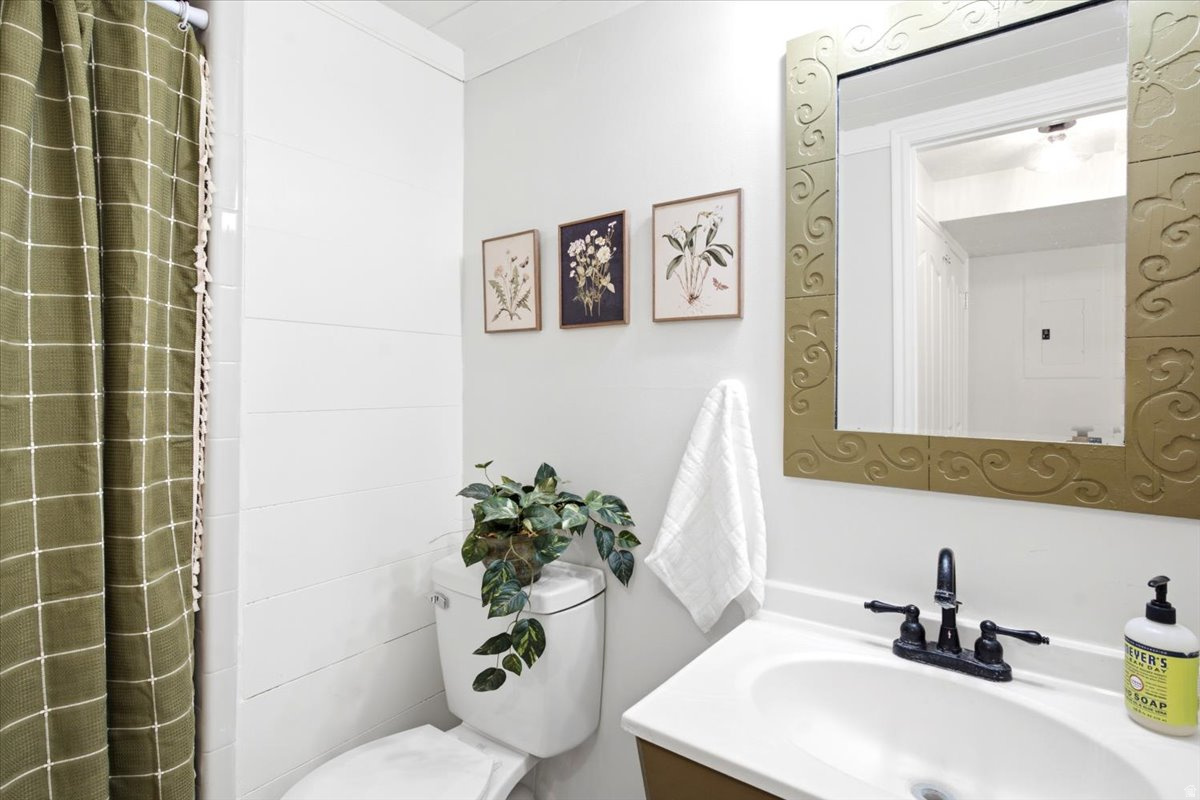 BRETT EARL MINOR SUBDIVISION - Residential
