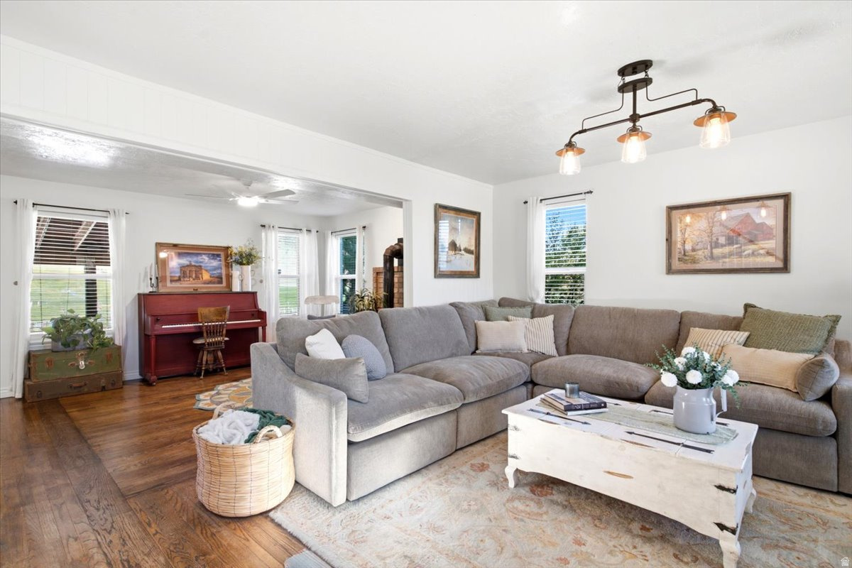 BRETT EARL MINOR SUBDIVISION - Residential