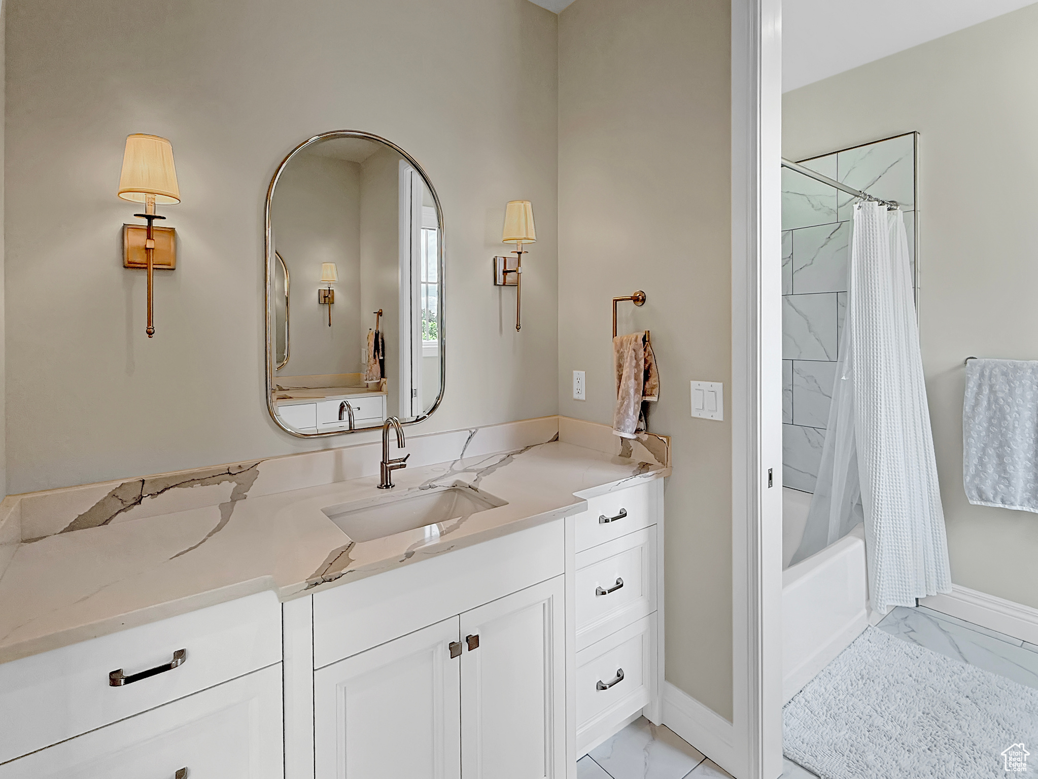 ALDER CREEK - Residential