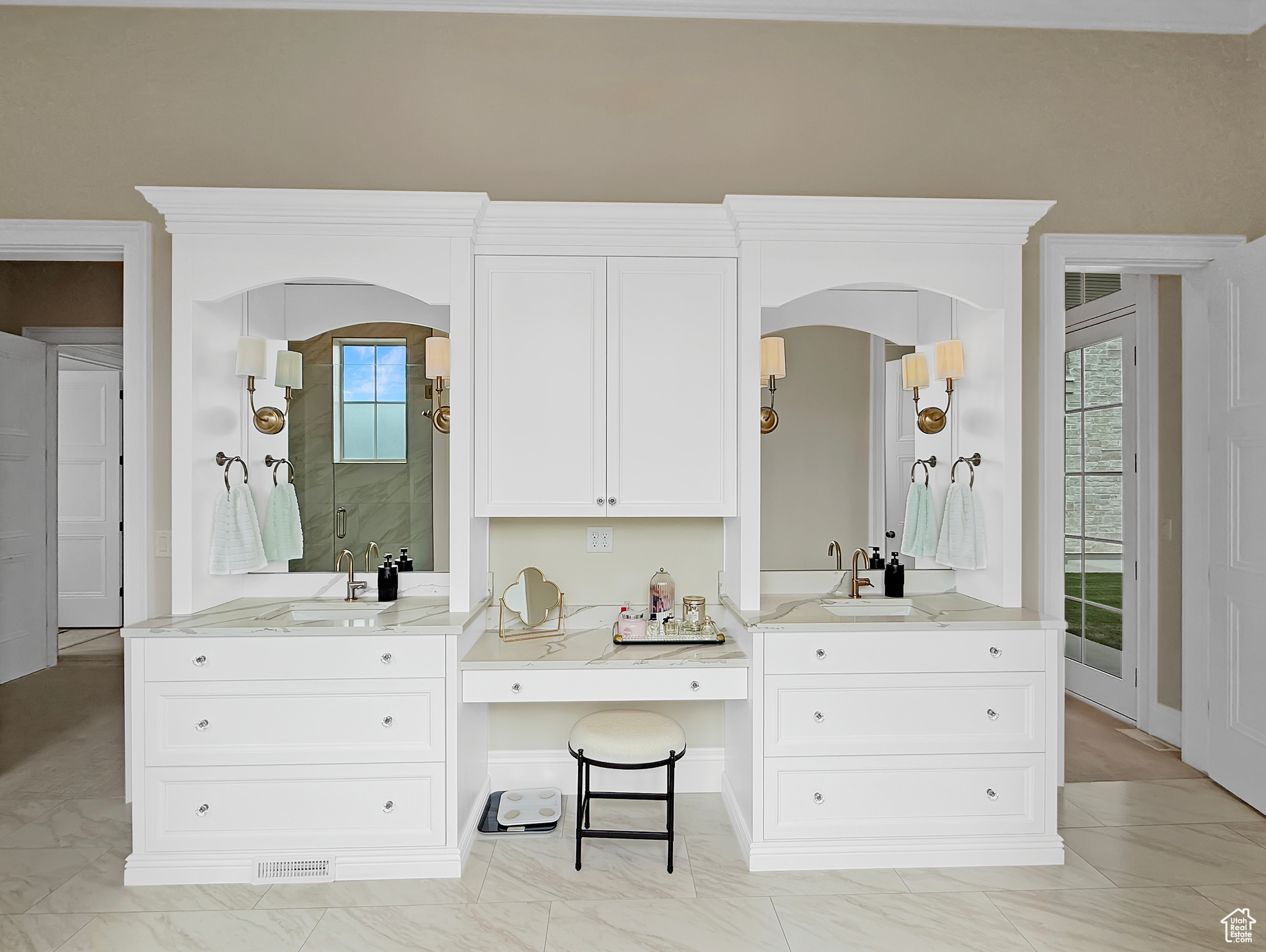 ALDER CREEK - Residential