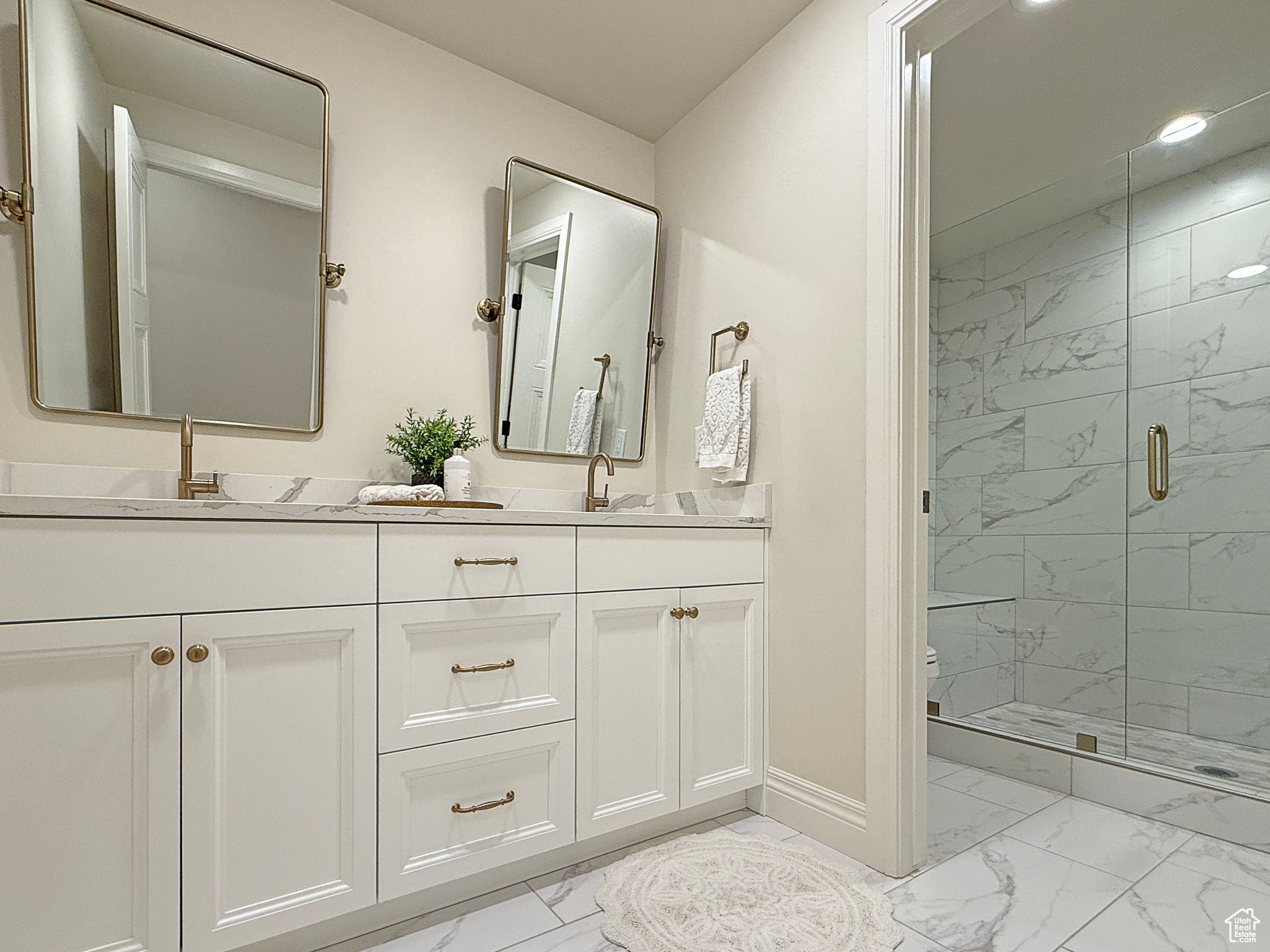 ALDER CREEK - Residential