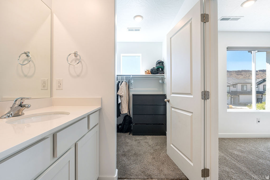 HOODOO HOLLOW AT LONG VALLEY 1 - Residential