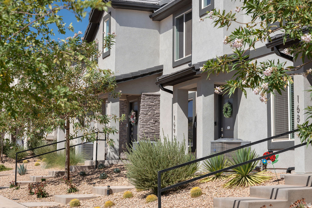 HOODOO HOLLOW AT LONG VALLEY 1 - Residential