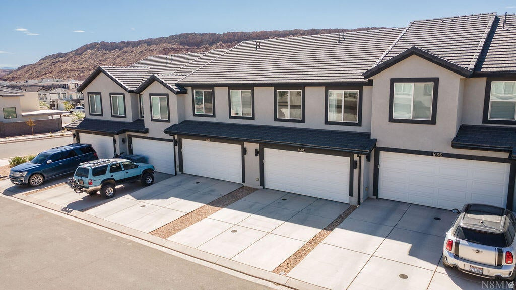 HOODOO HOLLOW AT LONG VALLEY 1 - Residential