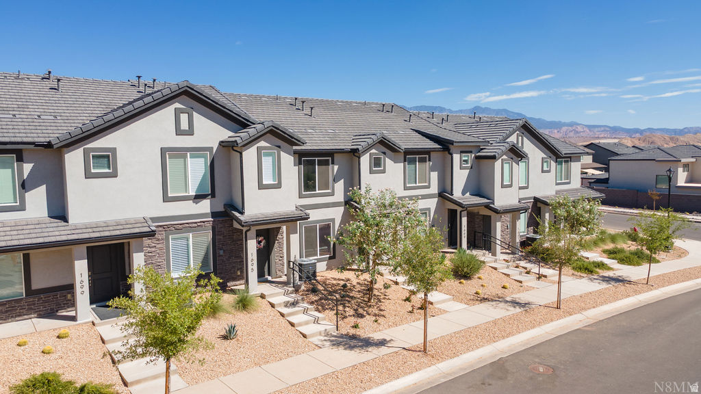 HOODOO HOLLOW AT LONG VALLEY 1 - Residential