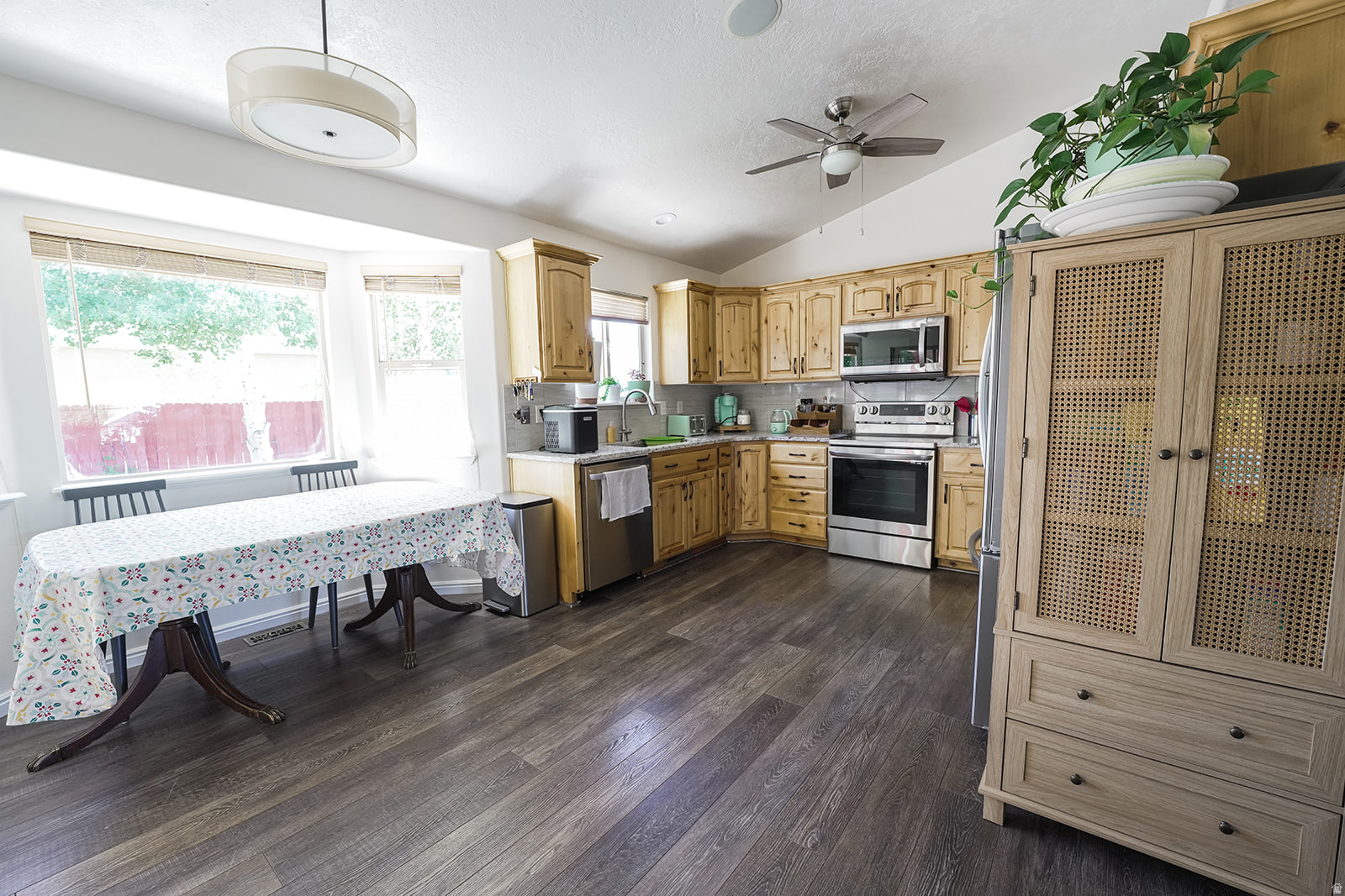 CARSON MEADOWS - Residential