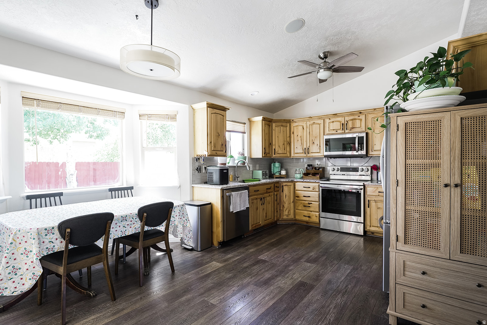 CARSON MEADOWS - Residential