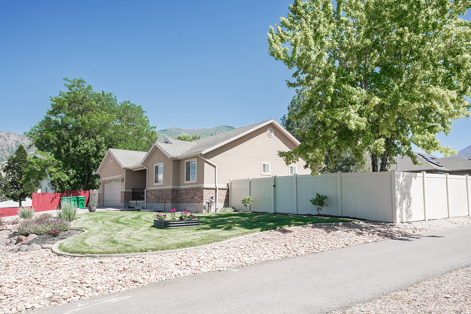 CARSON MEADOWS - Residential