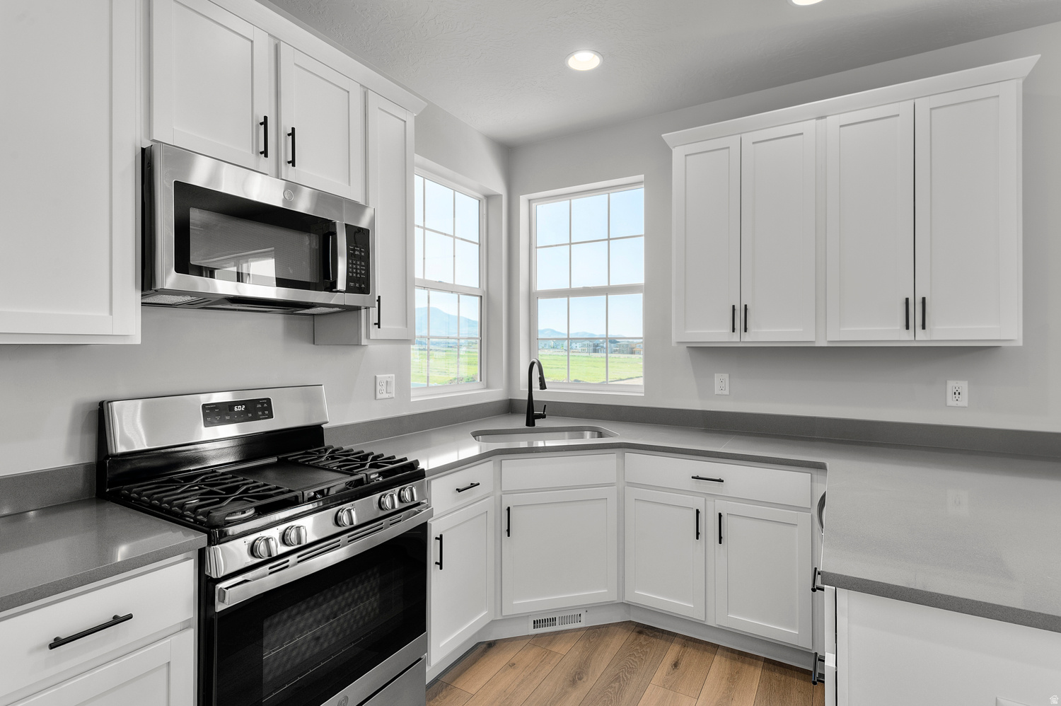 HIDDEN OAKS COTTAGE 755 - Residential