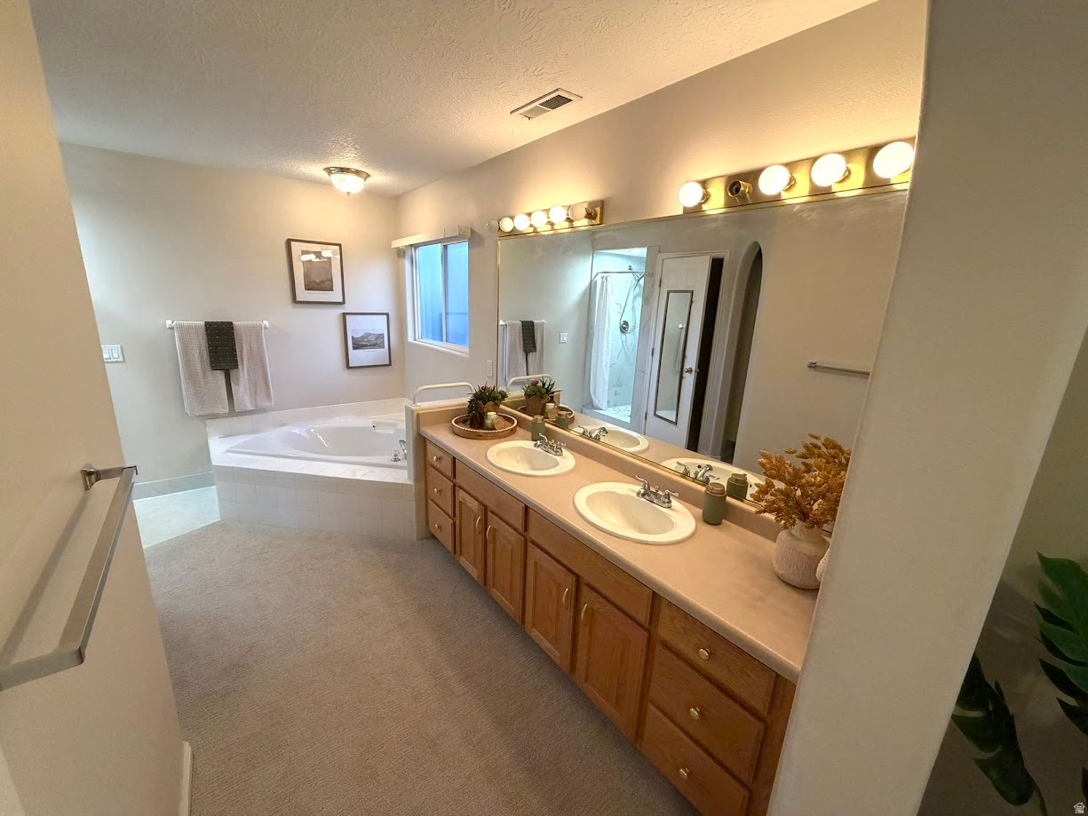 SILVERCREEK TOWNHOMES - Residential